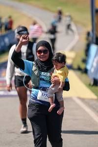 BIB: 
                            <button type="button" onclick="openModal(27298947)" class="btn btn-primary btn-sm float-right btn-popup" data-toggle="modal" data-target=".modal-high-quality">
                        <i class="fas fa-shopping-cart"></i> Add to Cart
                    </button>
                                            <button type="button" onclick="isThisMe(27298947, true)" class="btn btn-success btn-sm float-right btn-popup btn-isme hidden" data-toggle="tooltip" data-placement="bottom" title="นี่คือรูปของคุณใช่ไหม คลิกที่นี่เพื่อเอาเข้าอัลบั้ม">
                        <i class="fas fa-plus"></i> Add to album
                    </button>
                    <button type="button" onclick="isThisMe(27298947, false)" class="btn btn-warning btn-sm float-right btn-popup btn-isnotme hidden">
                        <i class="fas fa-ban"></i> Remove from album
                    </button>